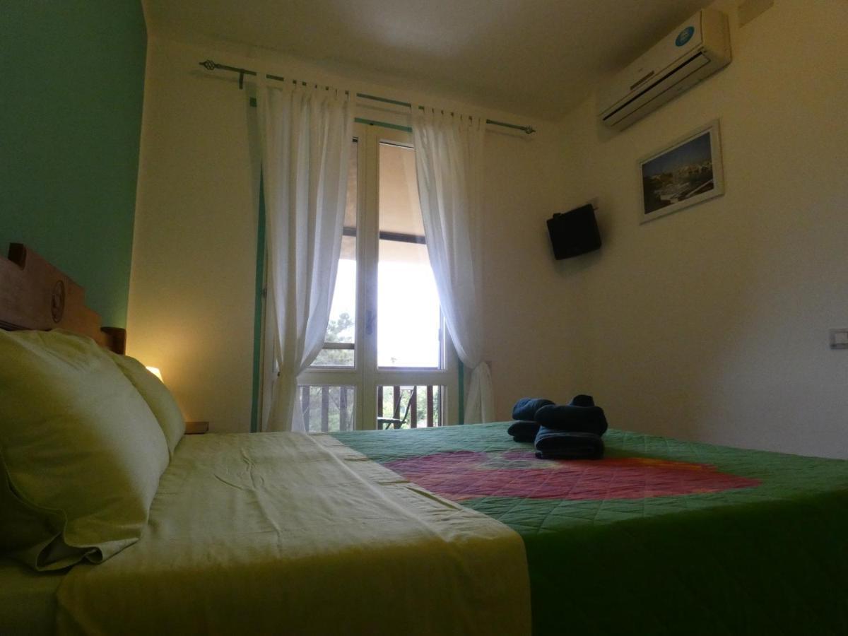 B&B Mrcaruba Stintino Kültér fotó